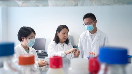 仁會(huì)生物左亞軍帶領(lǐng)團(tuán)隊(duì)研發(fā)誼生泰,實(shí)現(xiàn)中國糖尿病創(chuàng)新藥零突破